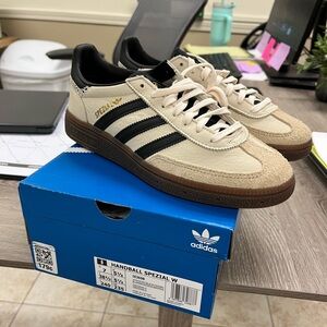 Adidas handball spezial, size 7